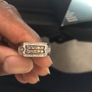9.25 white gold men’s wedding ring